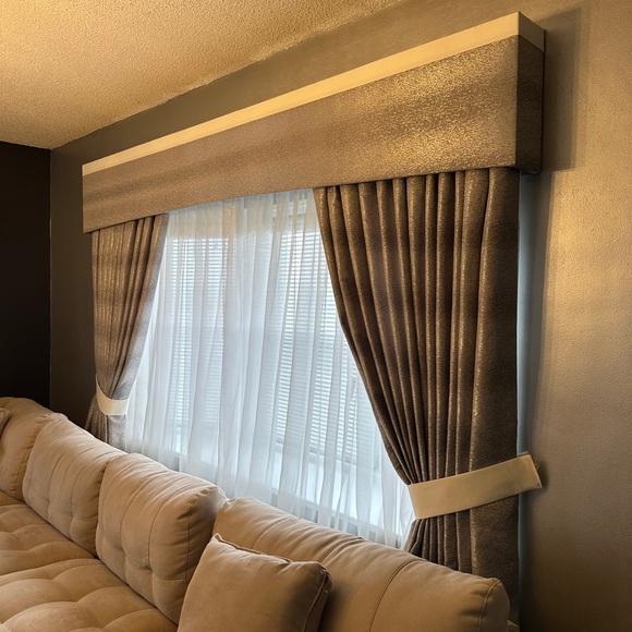 Silver curtains - Picture 6 of 8